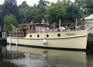 SOLD - 38ft. STANILAND CLASSIC MOTOR-YACHT, built 1938 - Lying: River ...